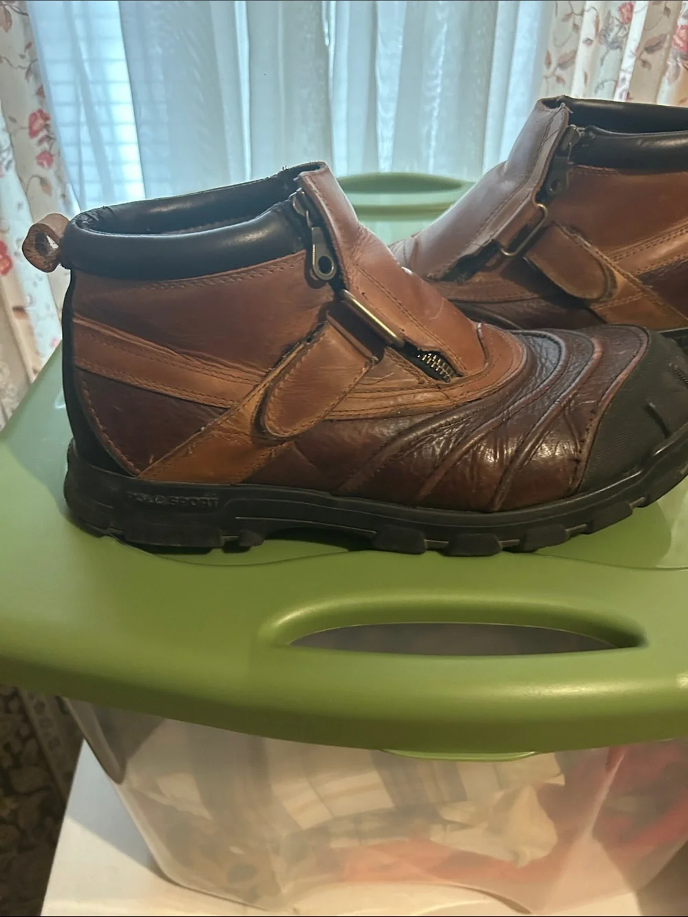 Polo by Ralph Lauren Brown Leather Men’s Rain & Snow Boots with Black Toe